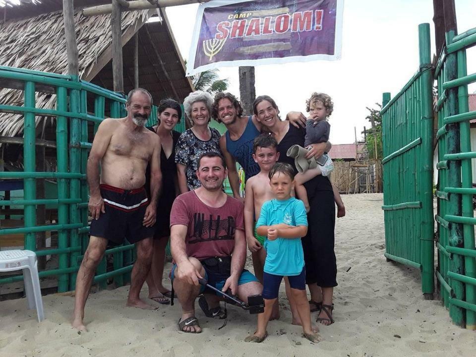 Отель Shalom Camp Эль-Нидо Экстерьер фото